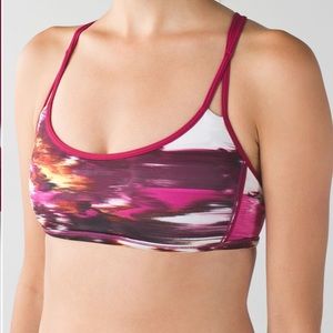 Lululemon Lighten Up Bra
